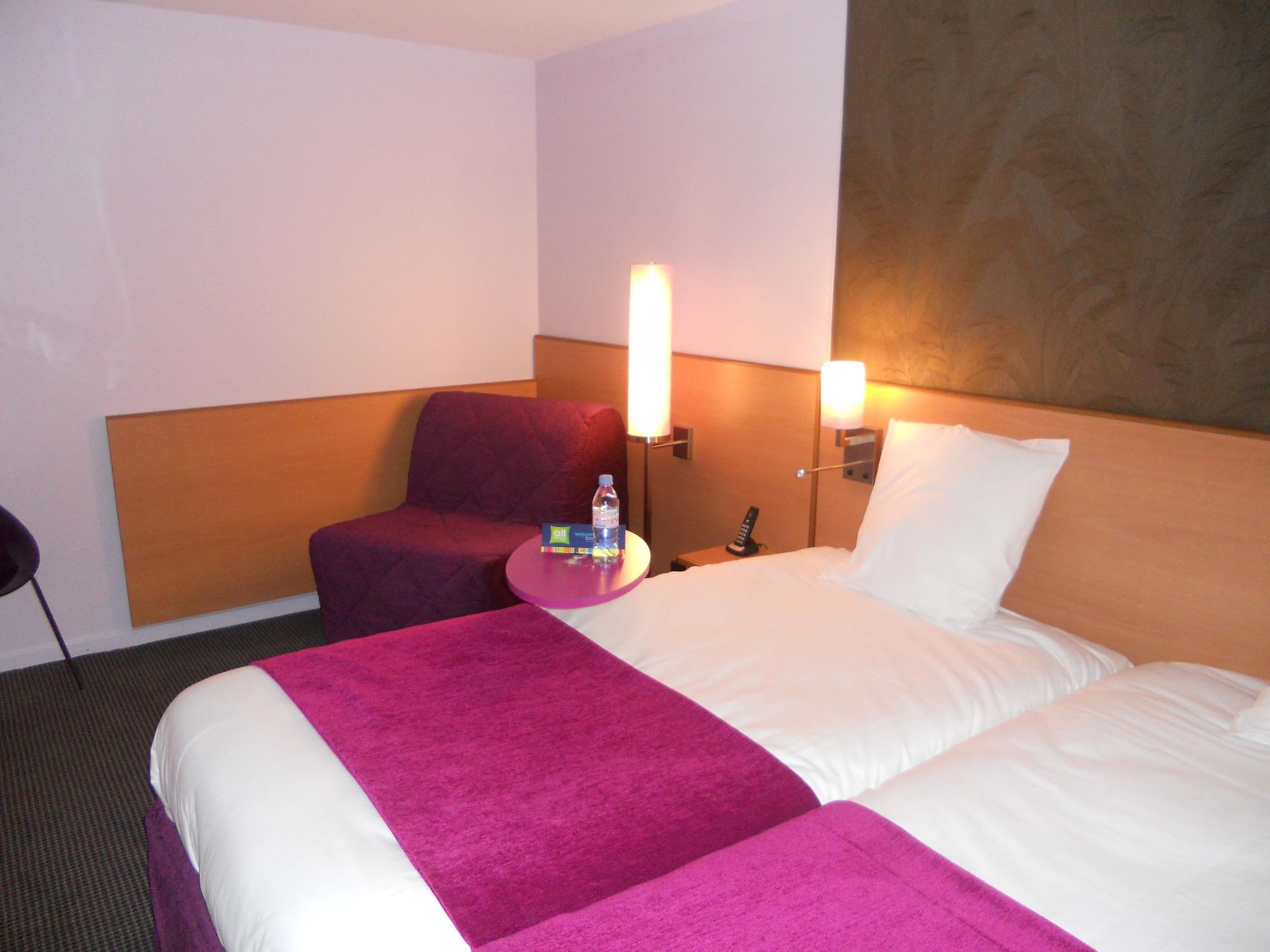 Hotel Ibis Styles Bourg En Bresse Esterno foto