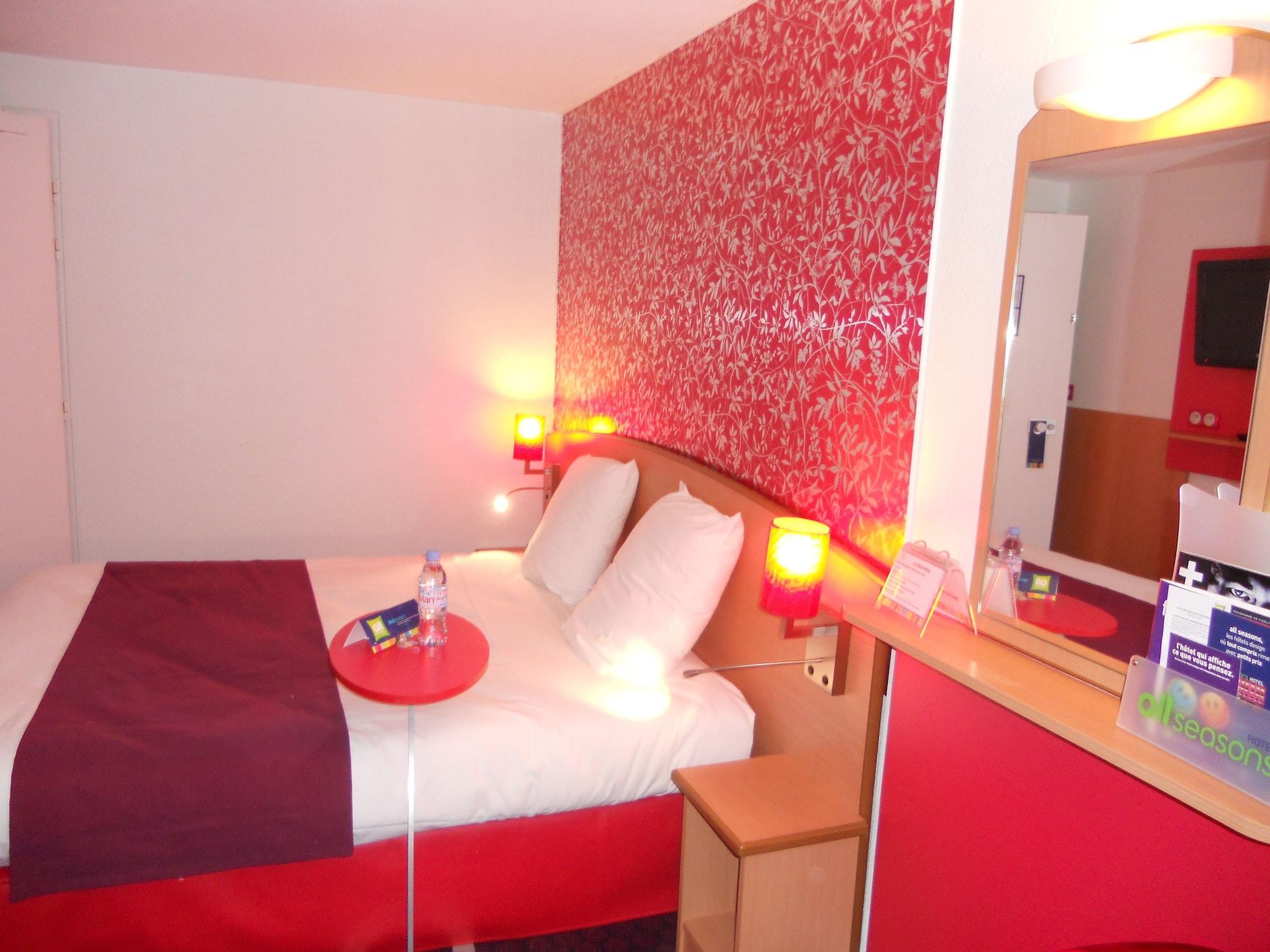 Hotel Ibis Styles Bourg En Bresse Esterno foto