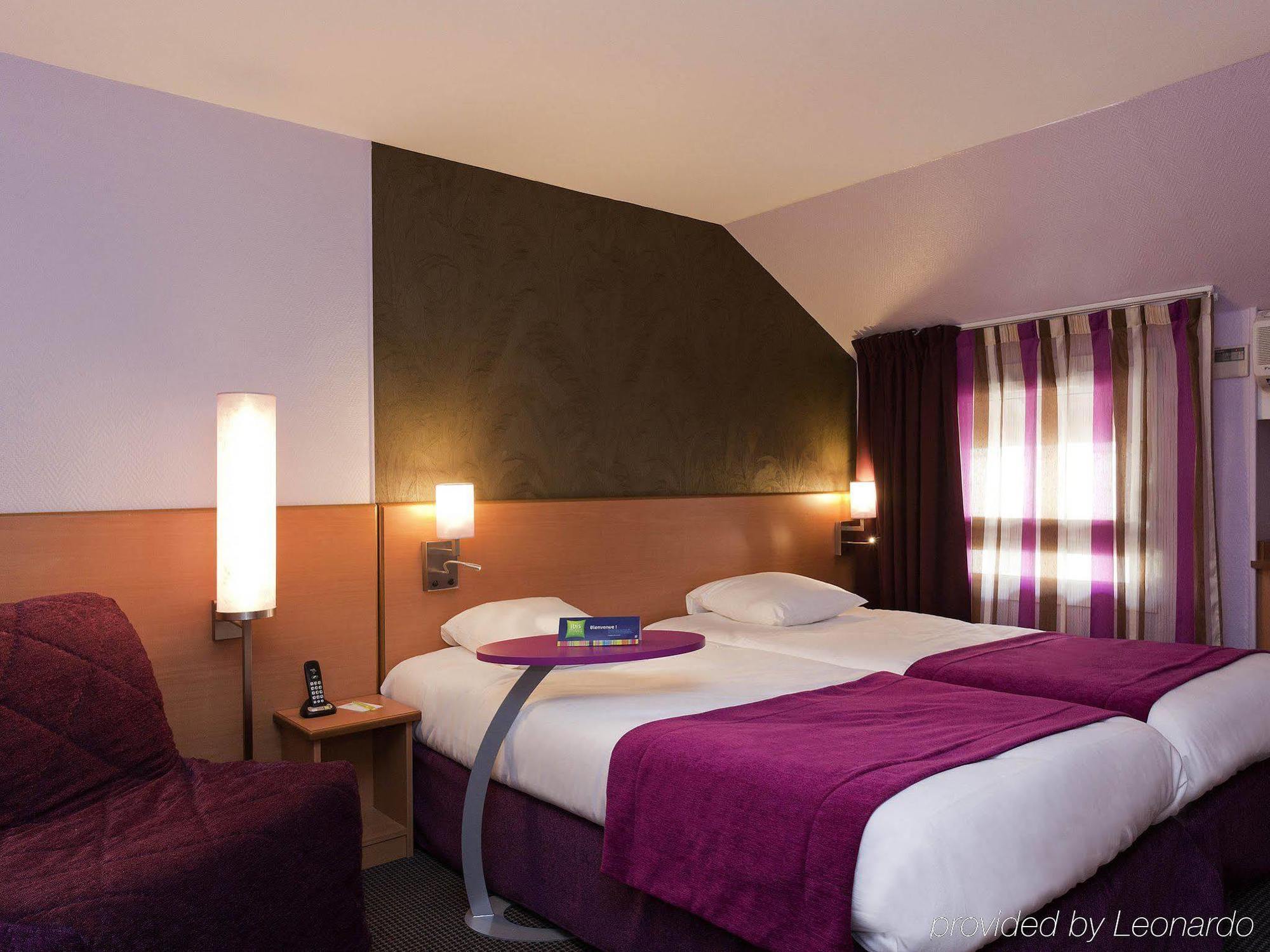 Hotel Ibis Styles Bourg En Bresse Esterno foto